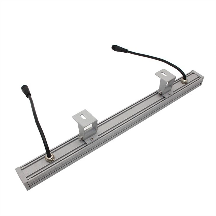 recessed wall washer